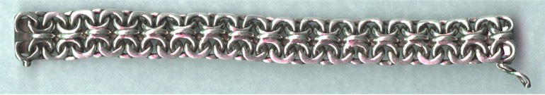 Antique Bracelet.JPG (49279 bytes)
